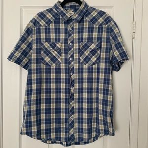 Old Navy man’s T-shirt size XL